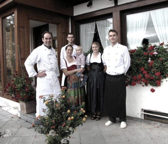 Das Team des Landgasthofes, © Landgasthof Gut Marienbildchen Das Team des Landgasthofes, © Landgasthof Gut Marienbildchen