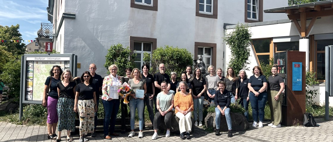 Das Gesundland-Vulkaneifel ist als EIFEL Arbeitgeber ausgezeichnet worden, © Gesundland-Vulkaneifel Das Gesundland-Vulkaneifel ist als EIFEL Arbeitgeber ausgezeichnet worden, © Gesundland-Vulkaneifel