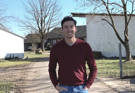 Der Hof steht bald unter seiner Führung, © Zukunftsinitiative Eifel Der Hof steht bald unter seiner Führung, © Zukunftsinitiative Eifel