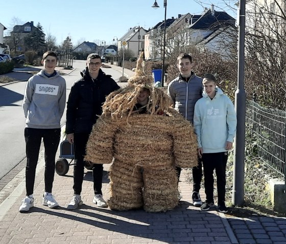 Mötscher Strohbär, © Heiko Jakobs Mötscher Strohbär, © Heiko Jakobs