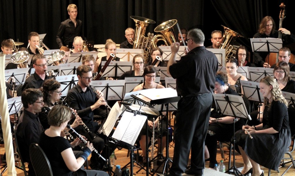 Lit. Eifel - Madame Odeon - Orchester Lit. Eifel - Madame Odeon - Orchester