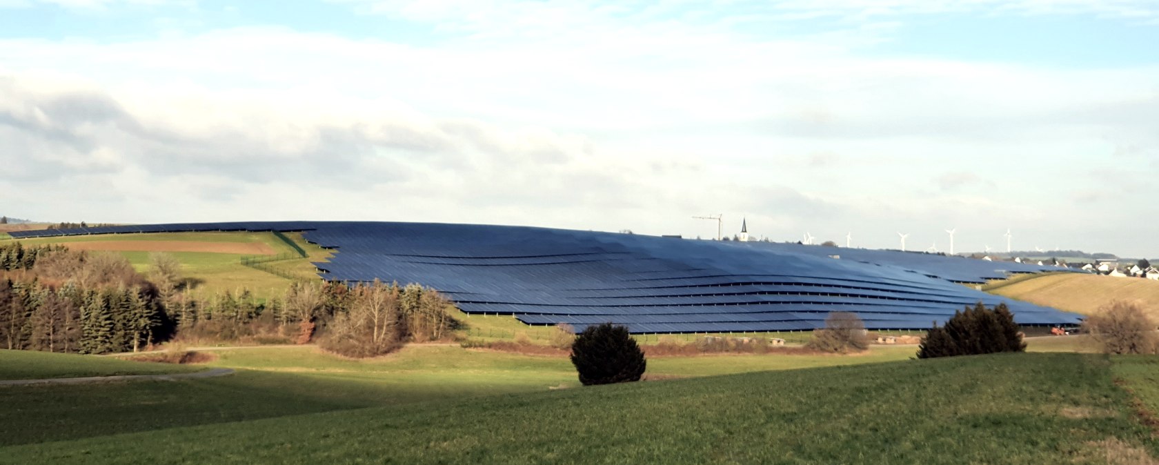 Solarfläche bei Büchel, © Kreisverwaltung Cochem-Zell Solarfläche bei Büchel, © Kreisverwaltung Cochem-Zell