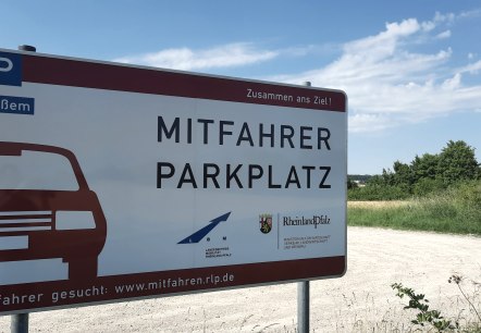 Mitfahrerparkplatz, © Zukunftsinitiative Eifel / Eifel Tourismus GmbH Mitfahrerparkplatz, © Zukunftsinitiative Eifel / Eifel Tourismus GmbH