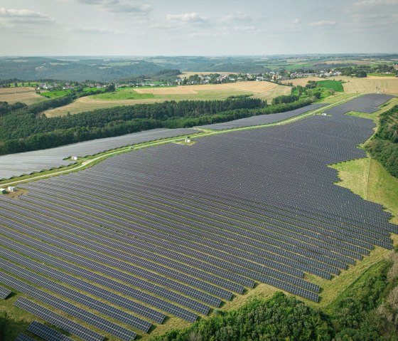Solarkraftwerk Südeifel, © Südeifel Strom eG / Nasim Aleissa Solarkraftwerk Südeifel, © Südeifel Strom eG / Nasim Aleissa