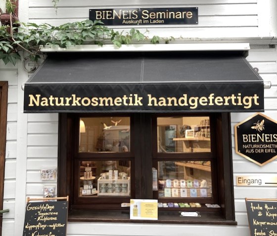 Das Geschäft in Monschau, © BieNeis Das Geschäft in Monschau, © BieNeis