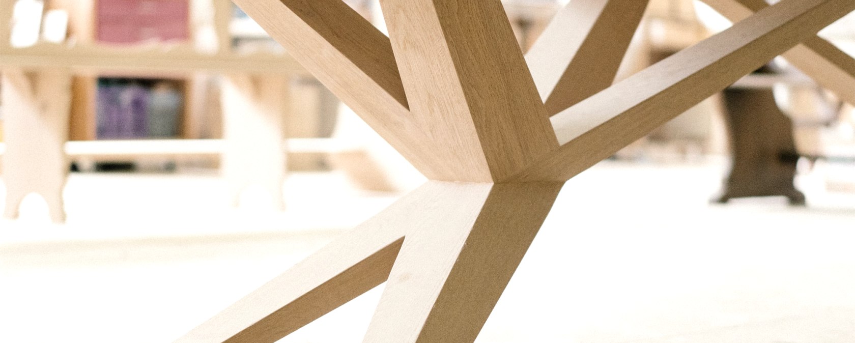 Belfakto Tisch, © Zukunftsinitiative Eifel (c) Lars May Belfakto Tisch, © Zukunftsinitiative Eifel (c) Lars May