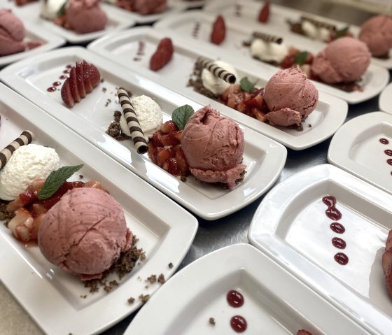 Eifelhotel Fuchs - Dessert, © Eifelhotel Fuchs Eifelhotel Fuchs - Dessert, © Eifelhotel Fuchs