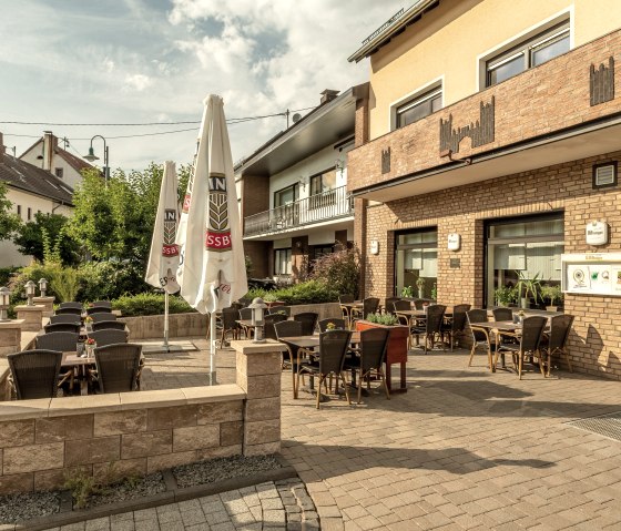 Die Außen-Terrasse, © Kevin Müllerstein Die Außen-Terrasse, © Kevin Müllerstein