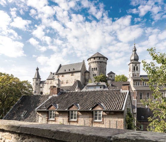 Blick auf die Burg, © Eifel-Tourismus GmbH, AR, shapefruit AG Blick auf die Burg, © Eifel-Tourismus GmbH, AR, shapefruit AG