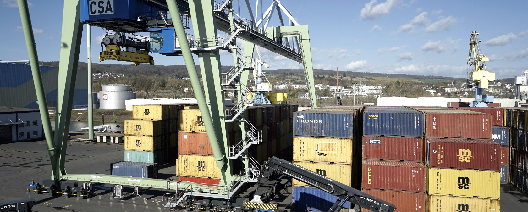 Containerbeladung im Hafen Andernach, © Stadtwerke Andernach Containerbeladung im Hafen Andernach, © Stadtwerke Andernach