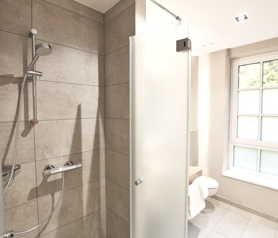 Hotelzimmer Badauststattung, © Seehotel Maria Laach Hotelzimmer Badauststattung, © Seehotel Maria Laach