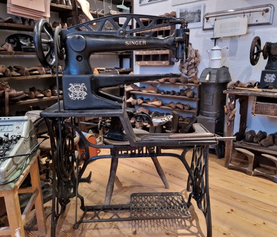 Schuhhandwerk im Heimatmuseum, © Schieferland Kaisersesch Schuhhandwerk im Heimatmuseum, © Schieferland Kaisersesch