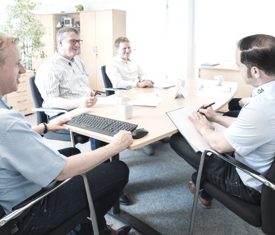 Planung im Team, © Quality Automation GmbH Planung im Team, © Quality Automation GmbH