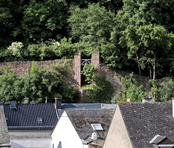 Reste der Stadtmauer in Neuerburg, © Felsenland Südeifel Tourismus GmbH Reste der Stadtmauer in Neuerburg, © Felsenland Südeifel Tourismus GmbH