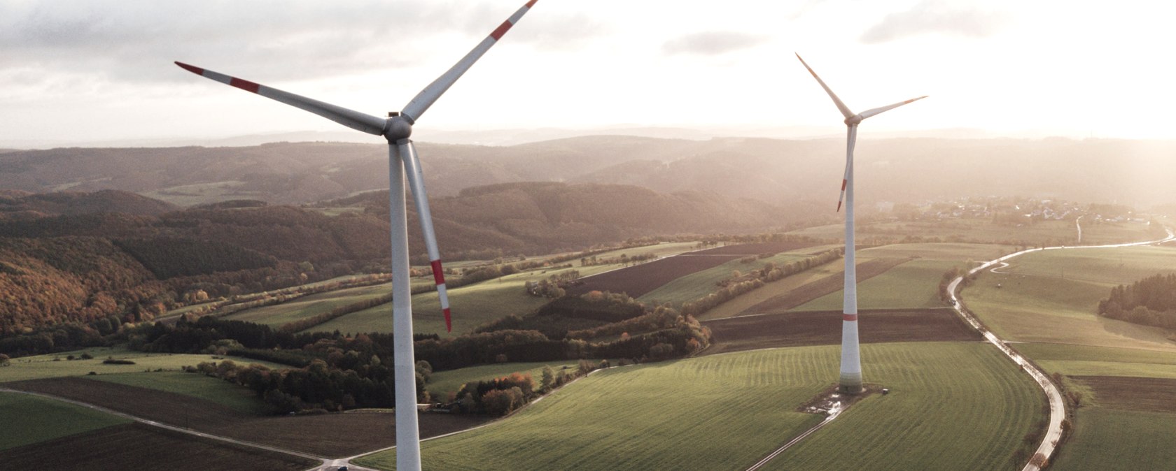 Die e-regio besitzt eigene Windräder, © e-regio GmbH & Co. KG Die e-regio besitzt eigene Windräder, © e-regio GmbH & Co. KG