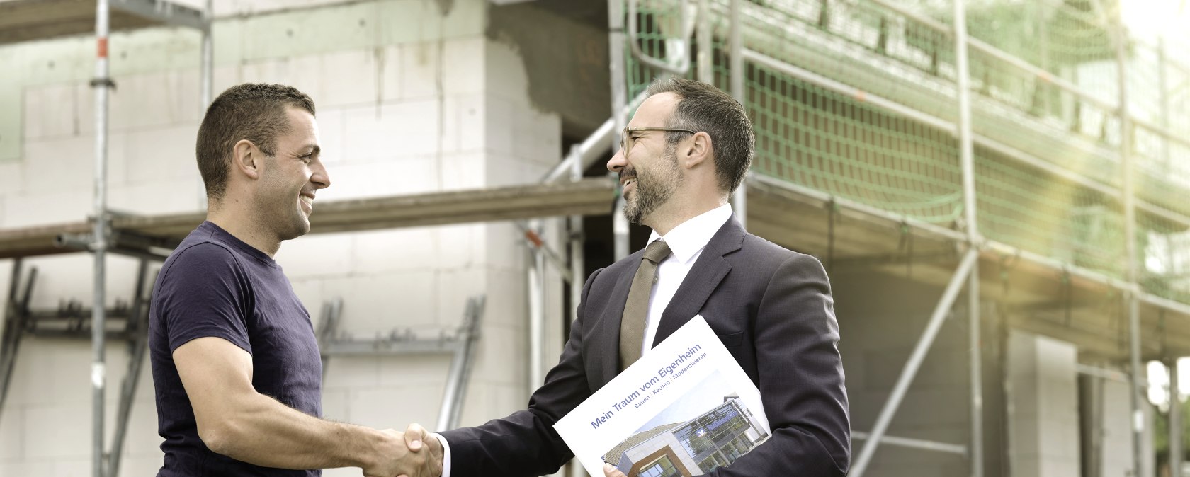 Baufinanzierung ist ein Teil des Angebots , © Raiffeisenbank Eifel eG Baufinanzierung ist ein Teil des Angebots , © Raiffeisenbank Eifel eG