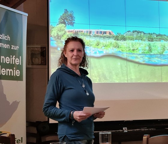 Bei einer Fortbildung der Vulkaneifel Akademie, © Natur- und Geopark Vulkaneifel Bei einer Fortbildung der Vulkaneifel Akademie, © Natur- und Geopark Vulkaneifel