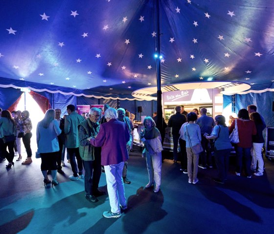 kabau-foyer, © Foto Studio Nieder kabau-foyer, © Foto Studio Nieder