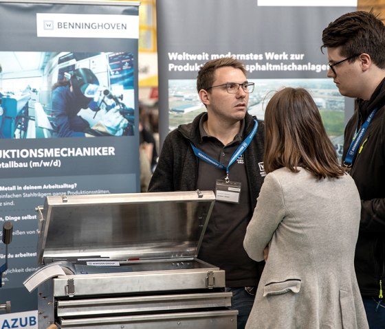 Bildergalerie Azubi-Börse, © Rotary Club Daun-Eifel Bildergalerie Azubi-Börse, © Rotary Club Daun-Eifel