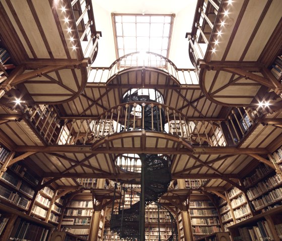 Jesuiten Bibliothek Maria Laach, © Seehotel Maria Laach Jesuiten Bibliothek Maria Laach, © Seehotel Maria Laach