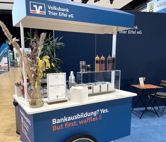 Auf einem Messestand der Volksbank, © Volksbank Trier-Eifel Auf einem Messestand der Volksbank, © Volksbank Trier-Eifel