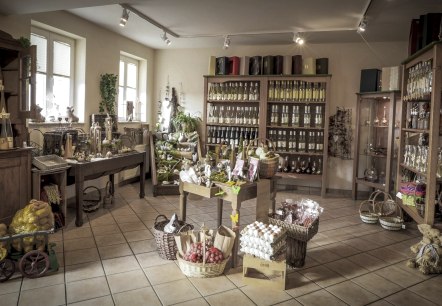 ein breites Sortiment bietet der Hofladen Arens, © Keller Art Design ein breites Sortiment bietet der Hofladen Arens, © Keller Art Design