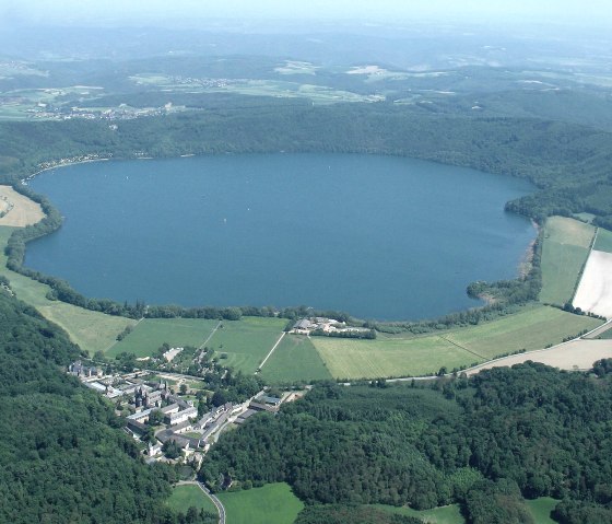 Luftbild Laacher See, © Walter Müller Luftbild Laacher See, © Walter Müller