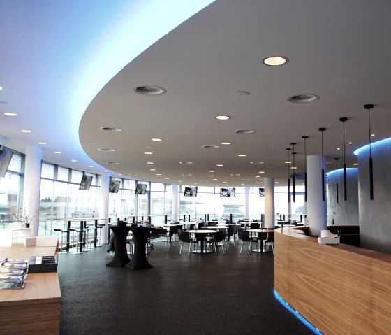 Waldorf-Referenzprojekt: Mercedes Lounge, © Doris Waldorf Waldorf-Referenzprojekt: Mercedes Lounge, © Doris Waldorf