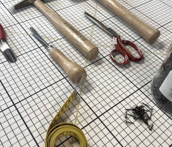 Polster-Werkzeug, © Jung Polstermanufaktur Polster-Werkzeug, © Jung Polstermanufaktur