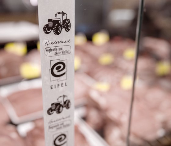 REWE-CENTER Hundertmark - Fleischwaren, © Eifel Tourismus GmbH/Lars May REWE-CENTER Hundertmark - Fleischwaren, © Eifel Tourismus GmbH/Lars May