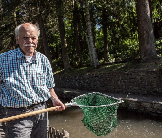 Forellen werden frisch gefischt, © Tobias Stadtfeld Forellen werden frisch gefischt, © Tobias Stadtfeld
