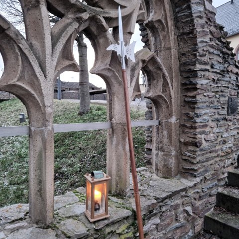Der traditionelle Dreispitz und die Laterne, © Schieferland Kaisersesch Der traditionelle Dreispitz und die Laterne, © Schieferland Kaisersesch