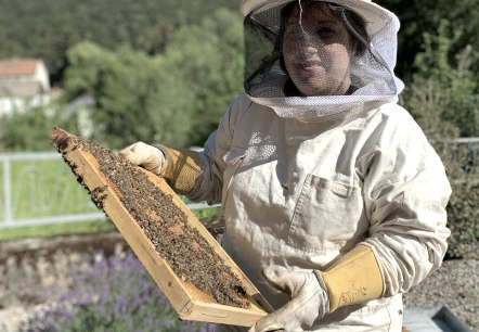 Kerstin Es Sebti konnte sich den Traum vom Imkern erfüllen., © Familie Es Sebti Kerstin Es Sebti konnte sich den Traum vom Imkern erfüllen., © Familie Es Sebti
