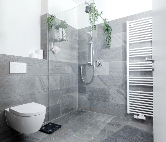 Barrierefreies BAd, © Plan Lenz GmbH/Bitzigeio Barrierefreies BAd, © Plan Lenz GmbH/Bitzigeio