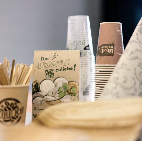 Papstar Sortiment2, © Zukunftsinitiative Eifel (c) Lars May Papstar Sortiment2, © Zukunftsinitiative Eifel (c) Lars May