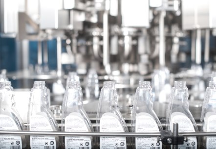 Befüllungsanlage, © Bünder und Schmitt Maschinenbau GmbH Befüllungsanlage, © Bünder und Schmitt Maschinenbau GmbH