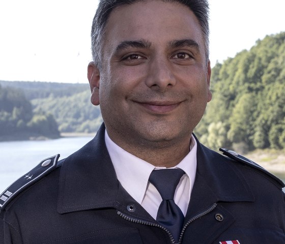 Jann Es Sebti ist Einheitsführer bei der Freiwilligen Feuerwehr Hellenthal, © Bernd Wawer Jann Es Sebti ist Einheitsführer bei der Freiwilligen Feuerwehr Hellenthal, © Bernd Wawer