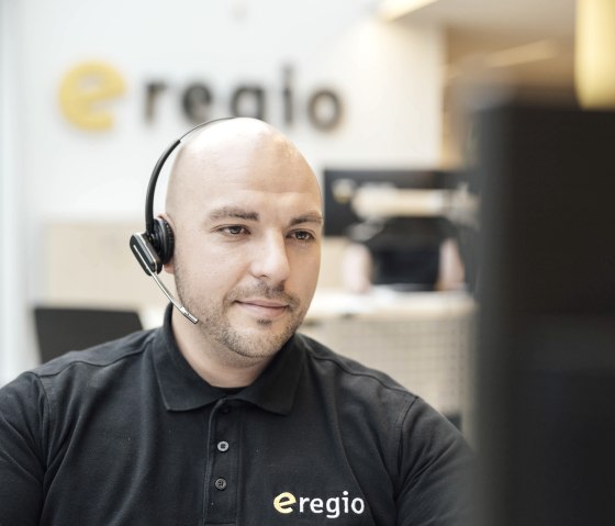 Kundenberater der e-regio, © e-regio GmbH & Co. KG Kundenberater der e-regio, © e-regio GmbH & Co. KG