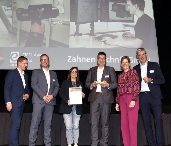 Zahnen-Auszeichnung Eifel Award, © Eifel Tourismus GmbH Zahnen-Auszeichnung Eifel Award, © Eifel Tourismus GmbH