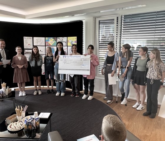 Die Bank ist in der Jugendförderung aktiv, © Raiffeisenbank Eifel eG Die Bank ist in der Jugendförderung aktiv, © Raiffeisenbank Eifel eG