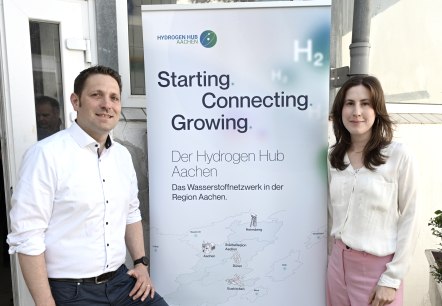 Fabian Müller-Lutz und Annadora Voß vom Hydrogen Hub Aachen, © Eifel Tourismus/Petra Grebe Fabian Müller-Lutz und Annadora Voß vom Hydrogen Hub Aachen, © Eifel Tourismus/Petra Grebe