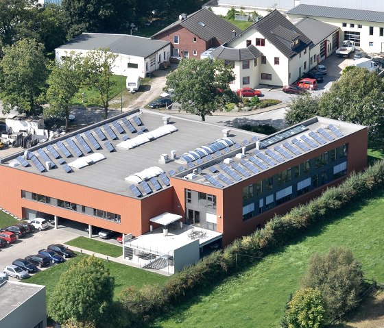 Das Unternehmen von oben., © Kuttig Electronic GmbH Das Unternehmen von oben., © Kuttig Electronic GmbH