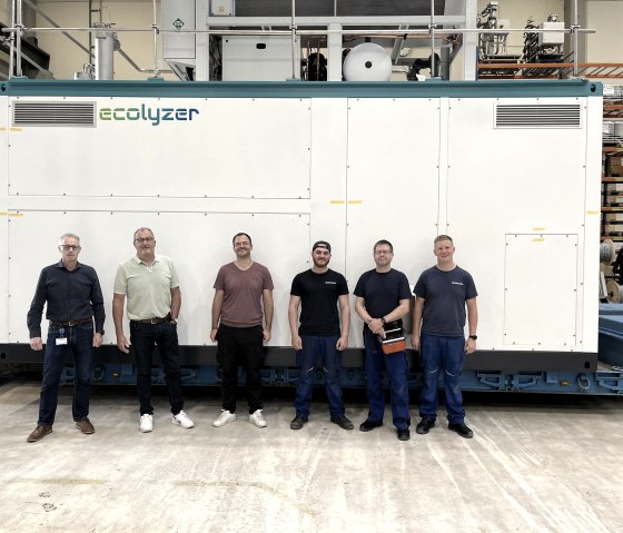 Dieser EcoLyzer wird künftig bei der RWTH Aachens stehen, © ecoclean Dieser EcoLyzer wird künftig bei der RWTH Aachens stehen, © ecoclean