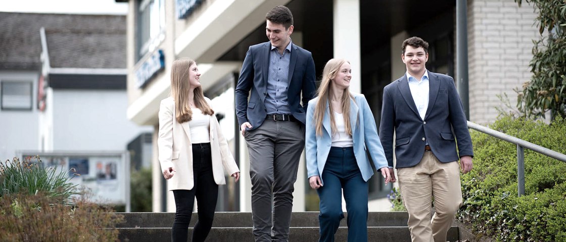 Die neuen Auszubildenden, © Raiffeisenbank Westeifel Die neuen Auszubildenden, © Raiffeisenbank Westeifel