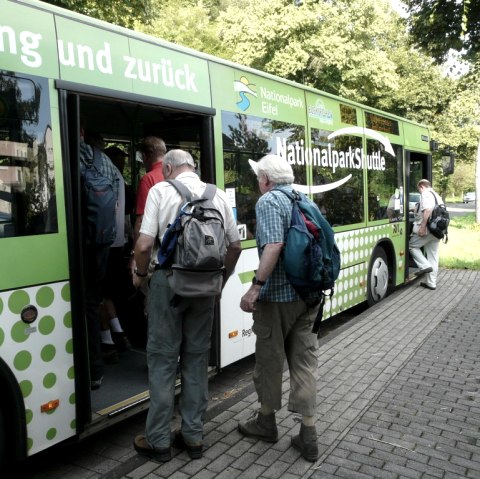 Eifelsteig-Wanderbus, © Nordeifel Tourismus GmbH Eifelsteig-Wanderbus, © Nordeifel Tourismus GmbH