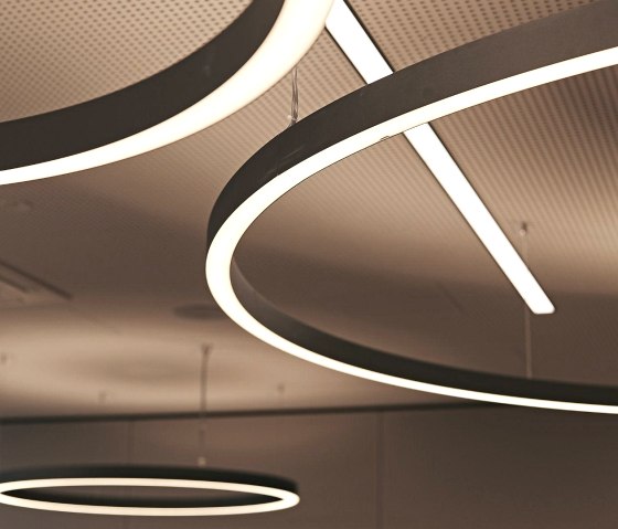 Seehotel Designbeleuchtung Detailaufnahmen, © Seehotel Maria Laach Seehotel Designbeleuchtung Detailaufnahmen, © Seehotel Maria Laach