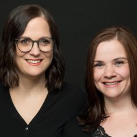 Sarah (li) und Vanessa Wollenweber, &copy; Melanie Fredel/Wollenweber hornline GmbH