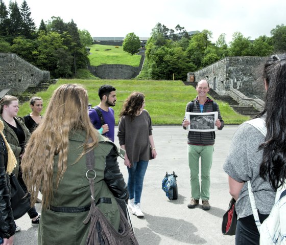 Eine Gel&auml;ndef&uuml;hrung auf Vogelsang IP, &copy; Vogelsang IP/Roman H&ouml;vel