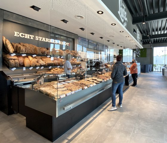 Verkaufsfiliale innen, &copy; B&auml;ckerei Lutz