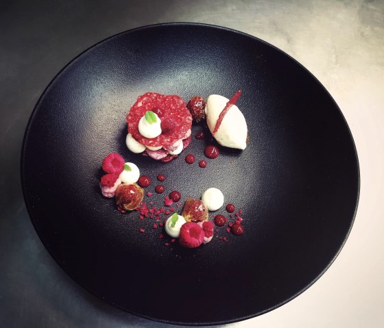 Ein k&ouml;stliches Dessert, &copy; Kucher's Landhotel